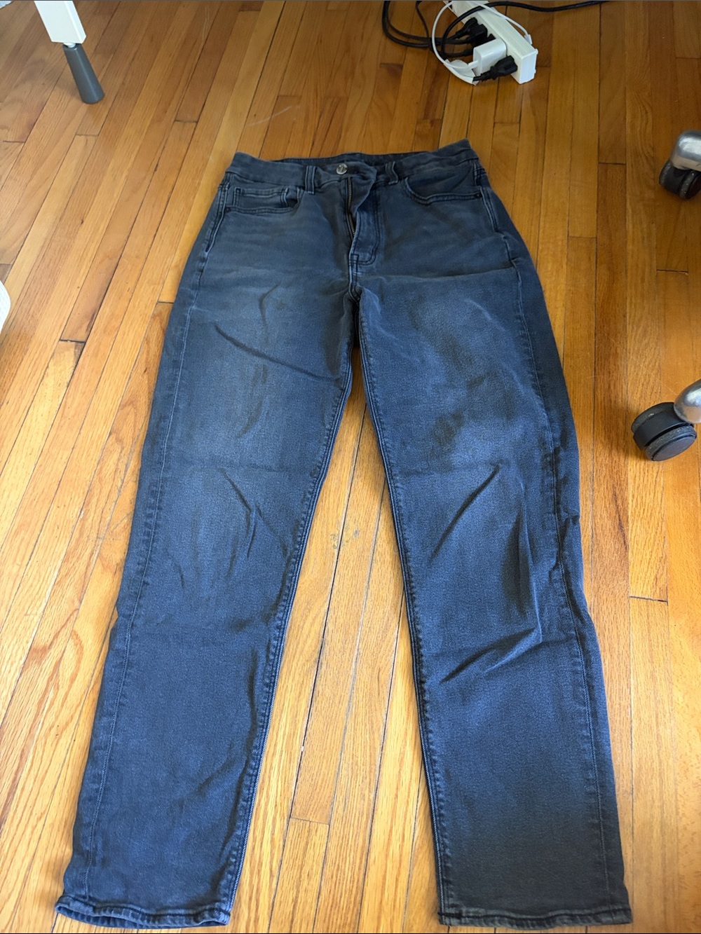 American Eagle Outfitters Women’s Stretch Mom Jeans